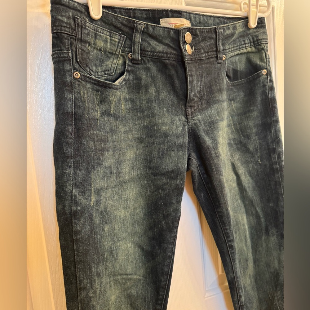 Forever 21 Distressed Skinny Jeans